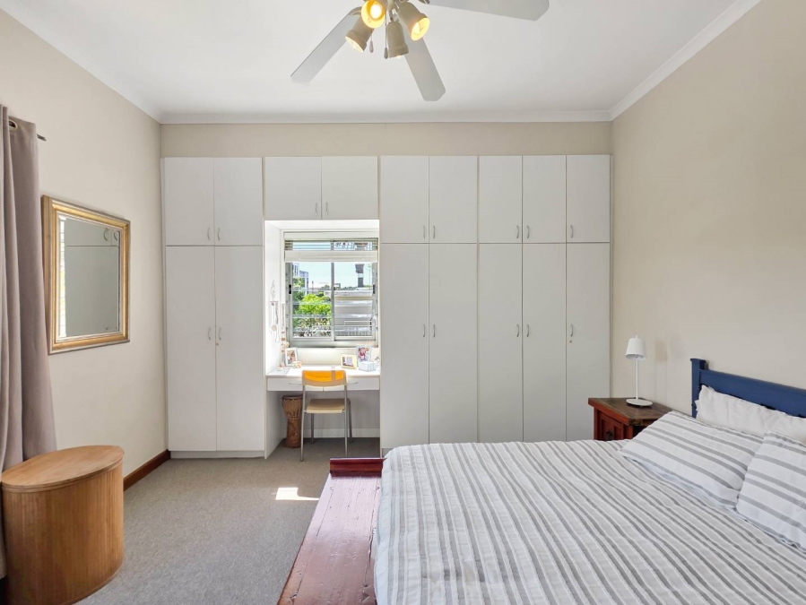 2 Bedroom Property for Sale in Vredehoek Western Cape